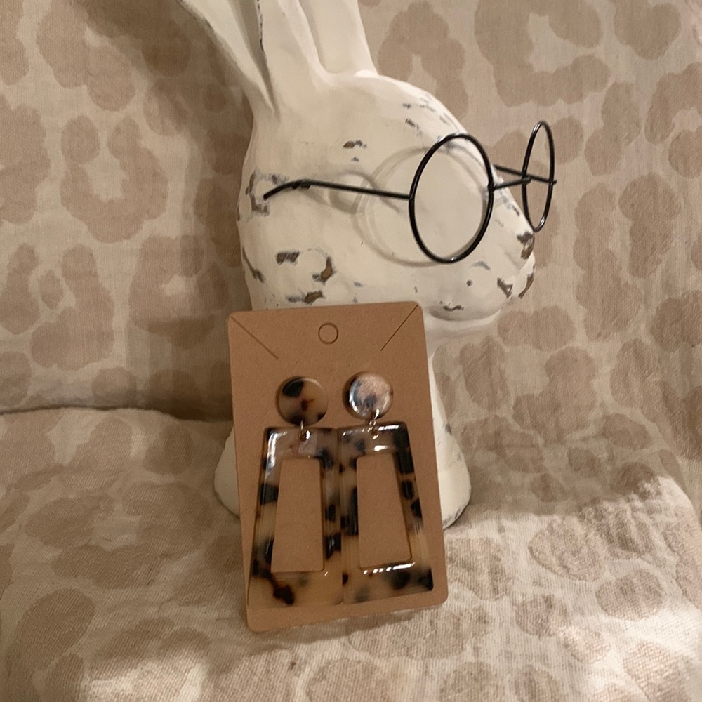 Retro Tortoise Earrings
